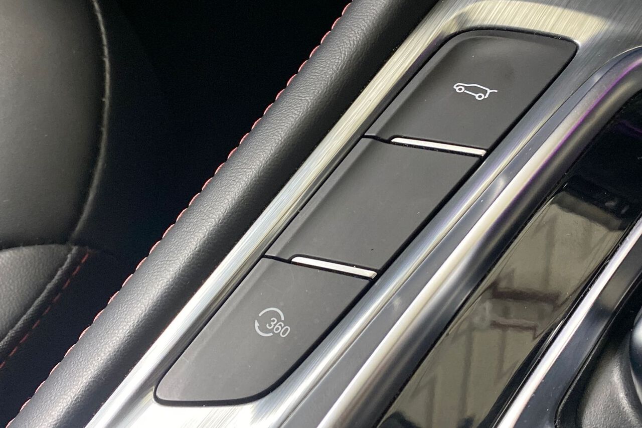 MG MOTOR UK HS, , hi-res