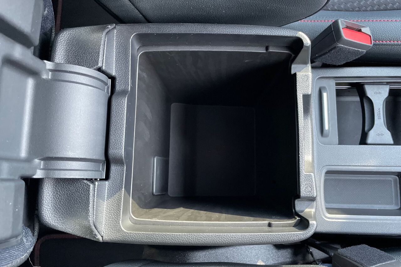 FORD FOCUS, , hi-res
