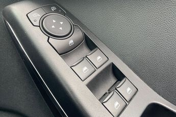 FORD FIESTA, , hi-res