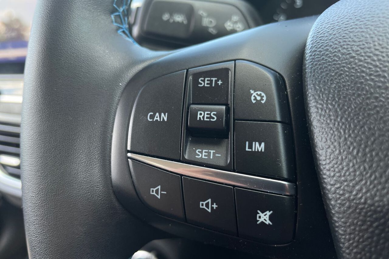 FORD FIESTA, , hi-res