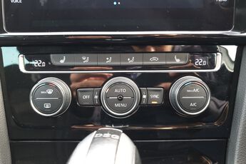 VOLKSWAGEN GOLF, , hi-res