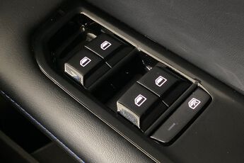 MG MOTOR UK MG4, , hi-res