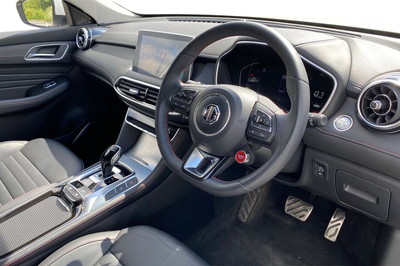 MG MOTOR UK HS, , hi-res