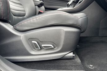 MG MOTOR UK HS, , hi-res