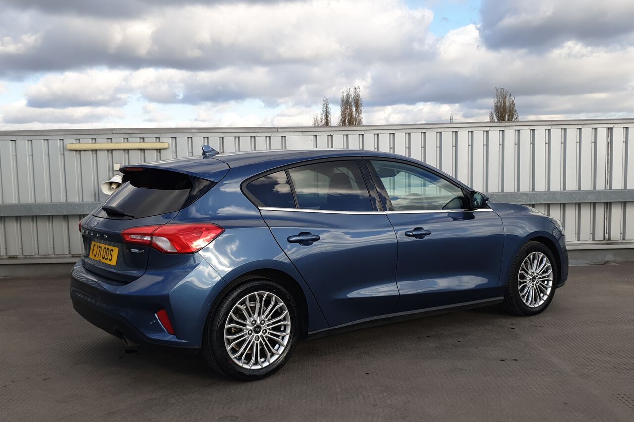 FORD FOCUS, , hi-res