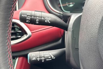 MG MOTOR UK HS, , hi-res