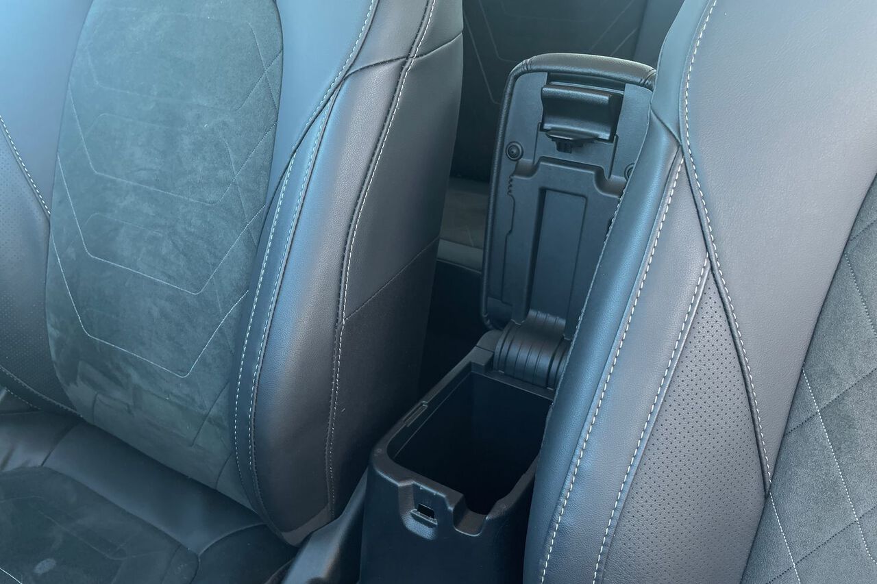 FORD FIESTA, , hi-res