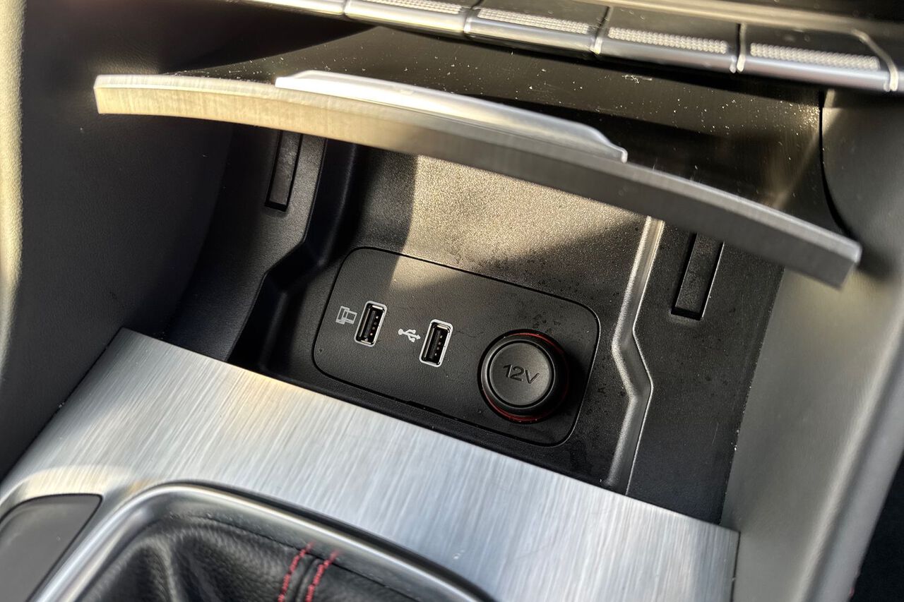 MG MOTOR UK HS, , hi-res