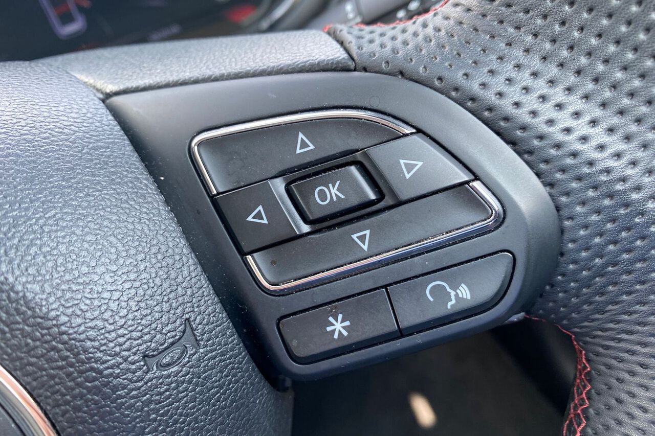 MG MOTOR UK HS, , hi-res