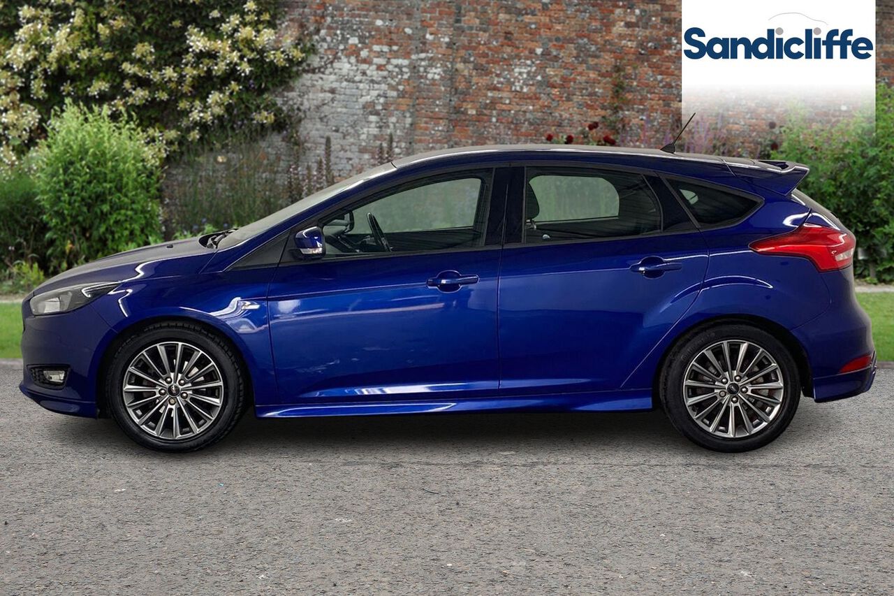 FORD FOCUS, , hi-res