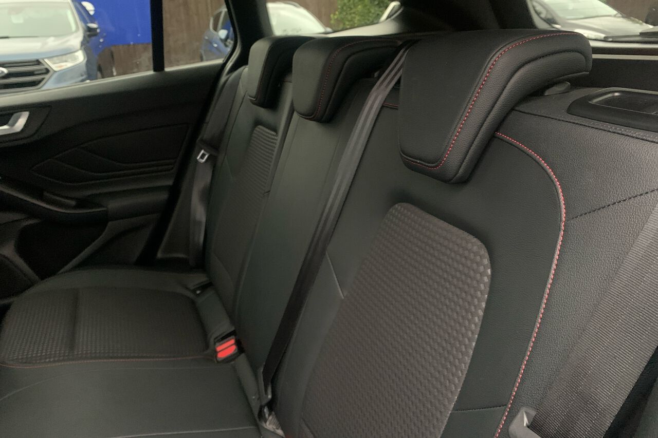 FORD FOCUS, , hi-res