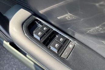 MG MOTOR UK MG4, , hi-res