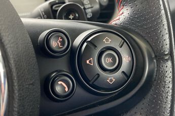 MINI HATCHBACK, , hi-res