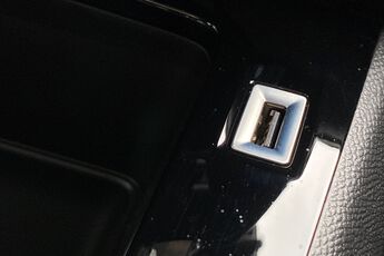 PEUGEOT 208, , hi-res
