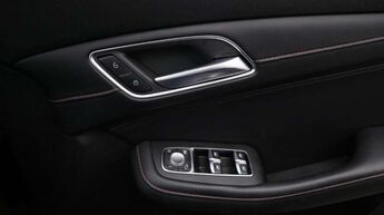 MG MOTOR UK HS, , hi-res
