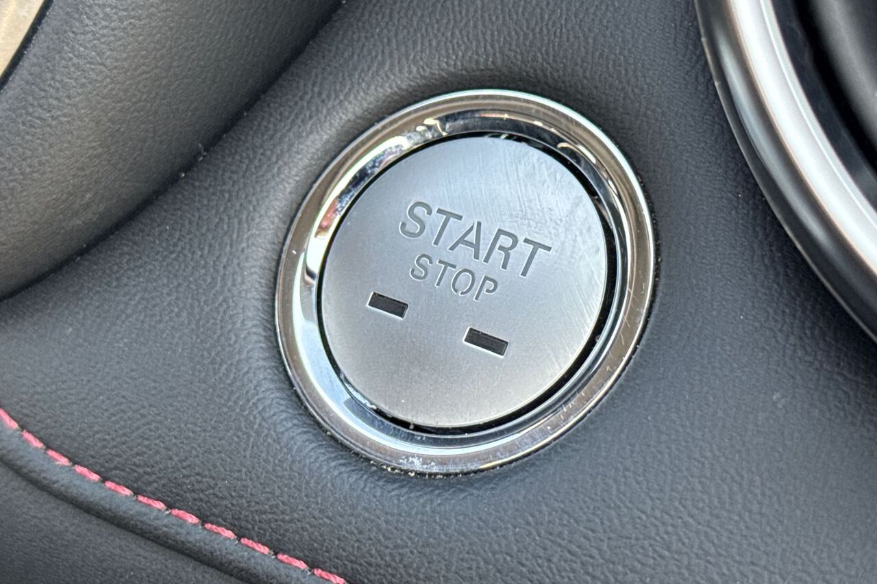 MG MOTOR UK HS, , hi-res