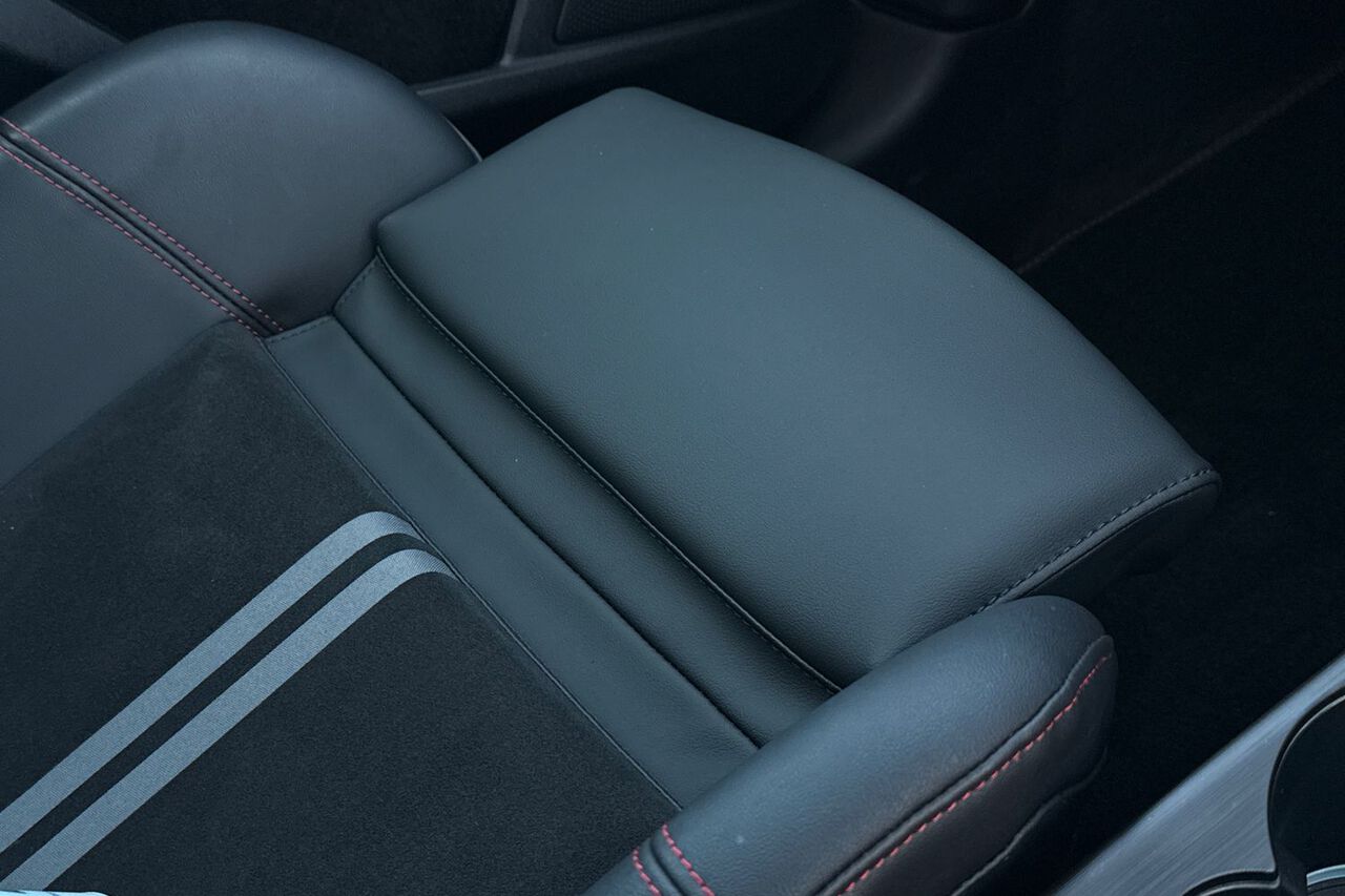 FORD FOCUS, , hi-res