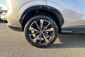 MG MOTOR UK HS, , hi-res