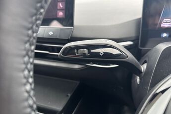 MG MOTOR UK MG4, , hi-res