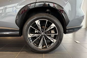 MG MOTOR UK HS, , hi-res
