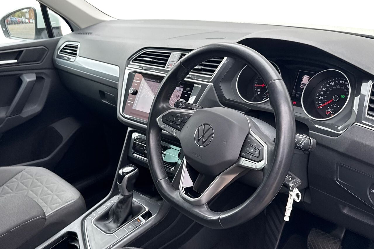 VOLKSWAGEN TIGUAN, , hi-res