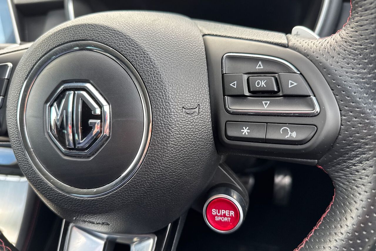 MG MOTOR UK HS, , hi-res