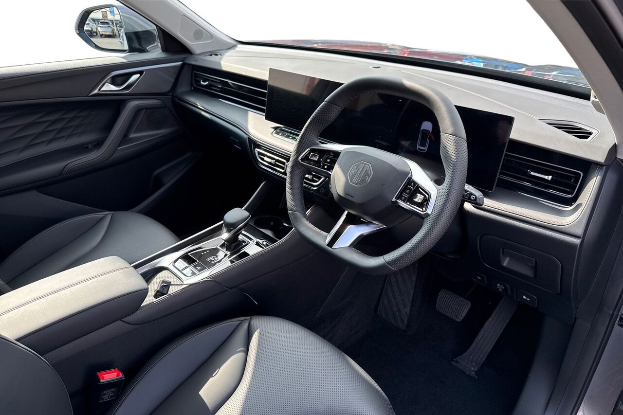 MG MOTOR UK HS, , hi-res
