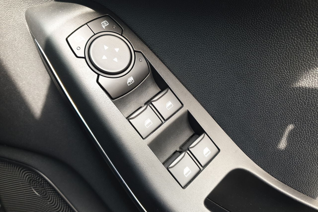 FORD FIESTA, , hi-res
