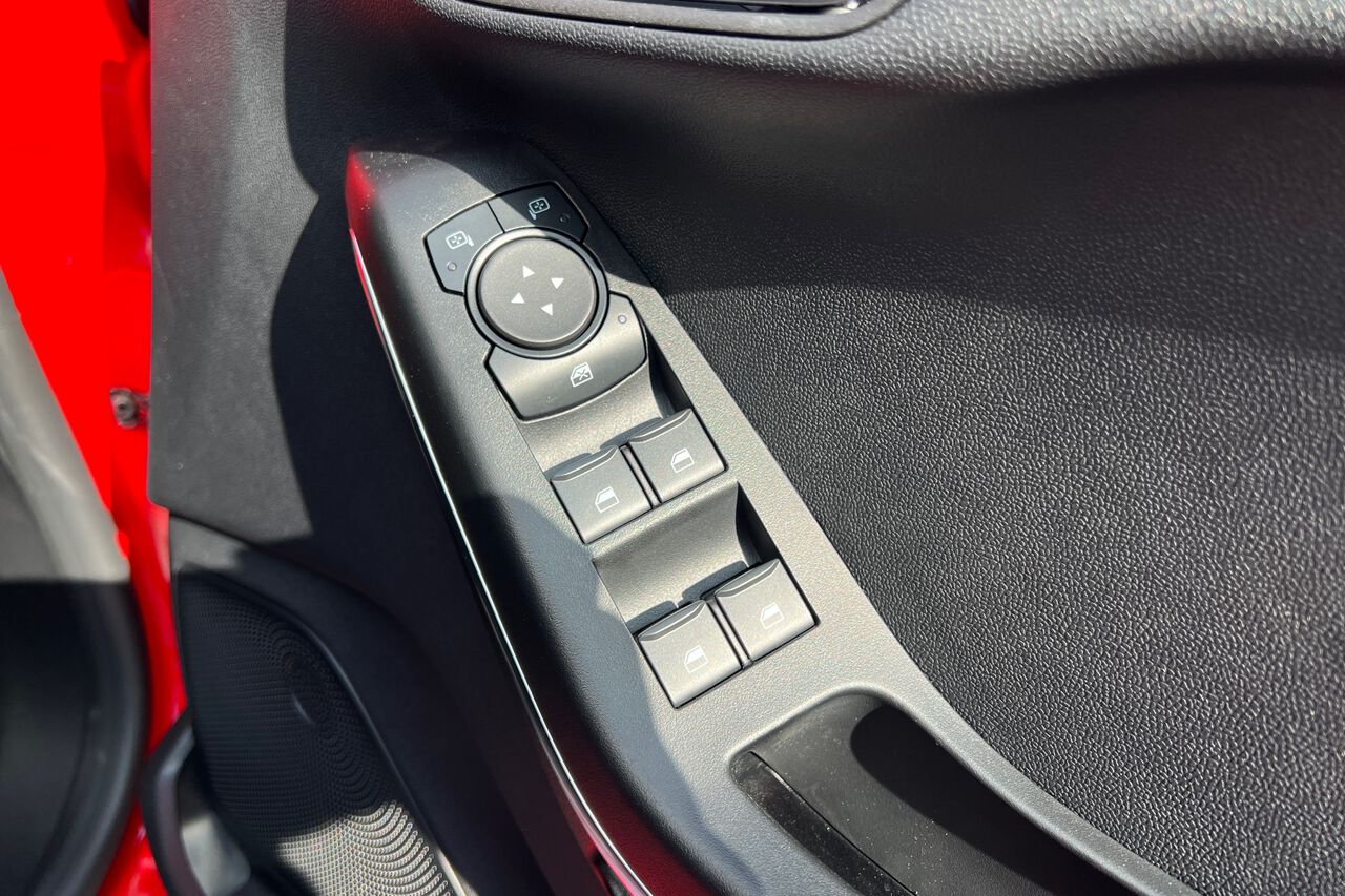 FORD FIESTA, , hi-res