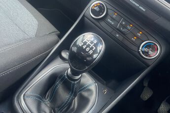 FORD FIESTA, , hi-res