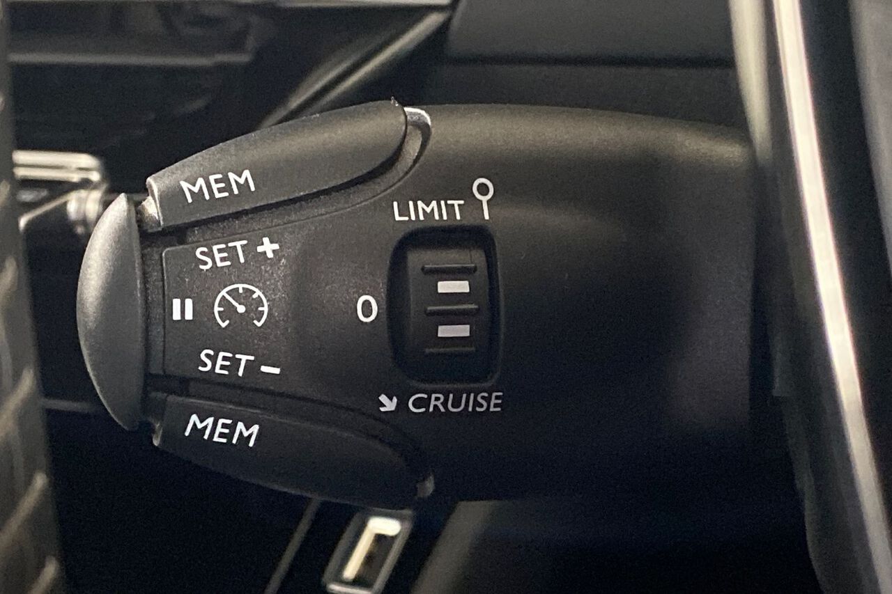 PEUGEOT 208, , hi-res