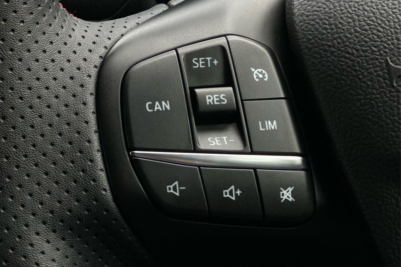 FORD FOCUS, , hi-res