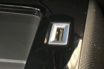 PEUGEOT 208, , hi-res