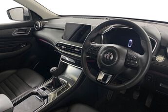 MG MOTOR UK HS, , hi-res
