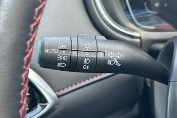 MG MOTOR UK HS, , hi-res