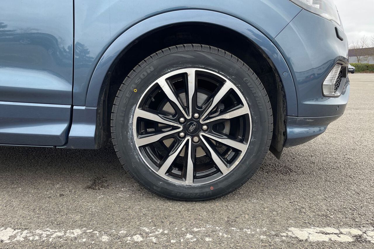 FORD KUGA, , hi-res