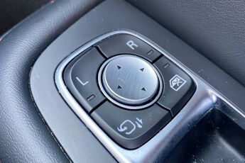 MG MOTOR UK HS, , hi-res