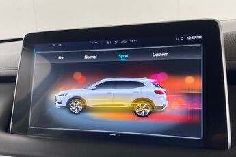 MG MOTOR UK HS, , hi-res
