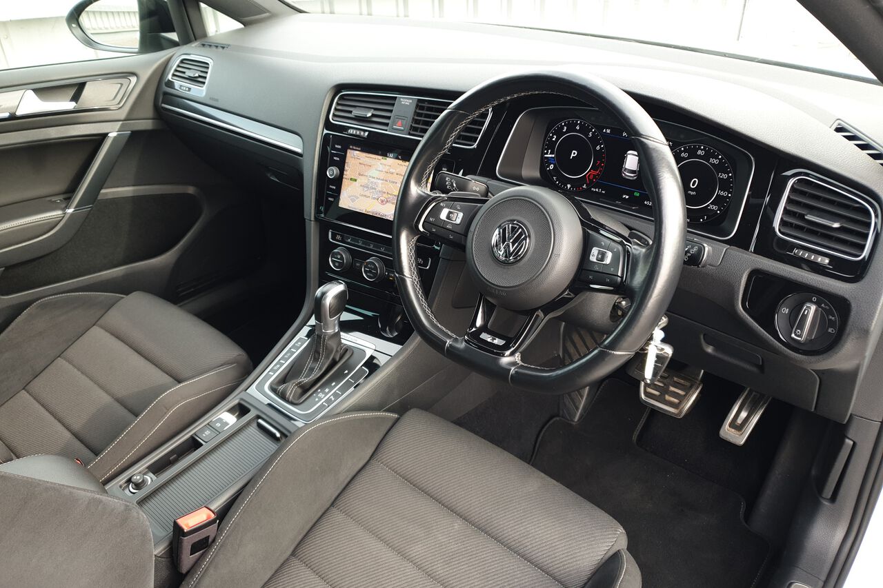 VOLKSWAGEN GOLF, , hi-res