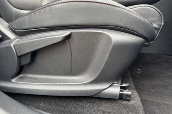 MG MOTOR UK HS, , hi-res