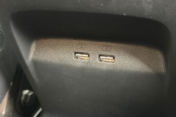 MG MOTOR UK HS, , hi-res
