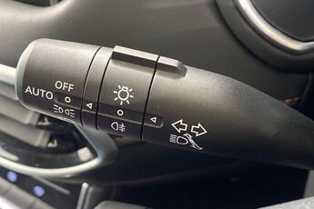 MG MOTOR UK HS, , hi-res