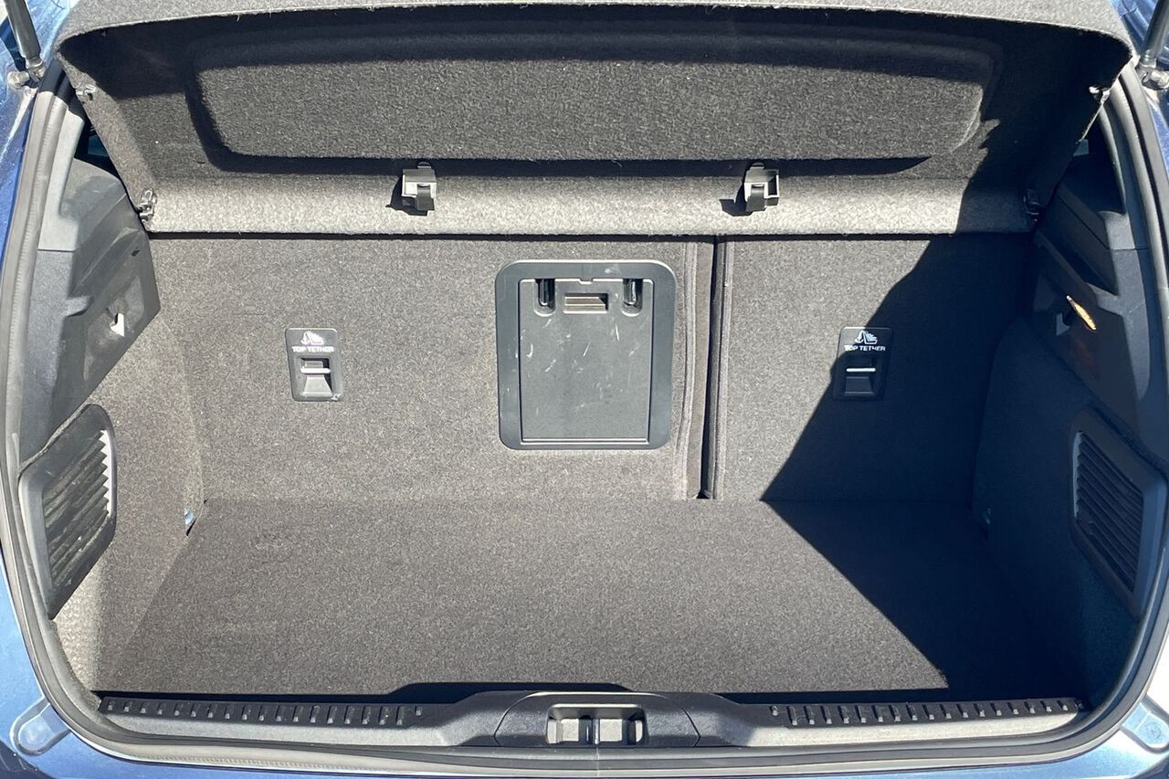 FORD FOCUS, , hi-res