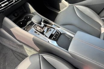 MG MOTOR UK HS, , hi-res