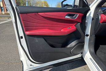 MG MOTOR UK HS, , hi-res