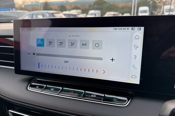 MG MOTOR UK HS, , hi-res