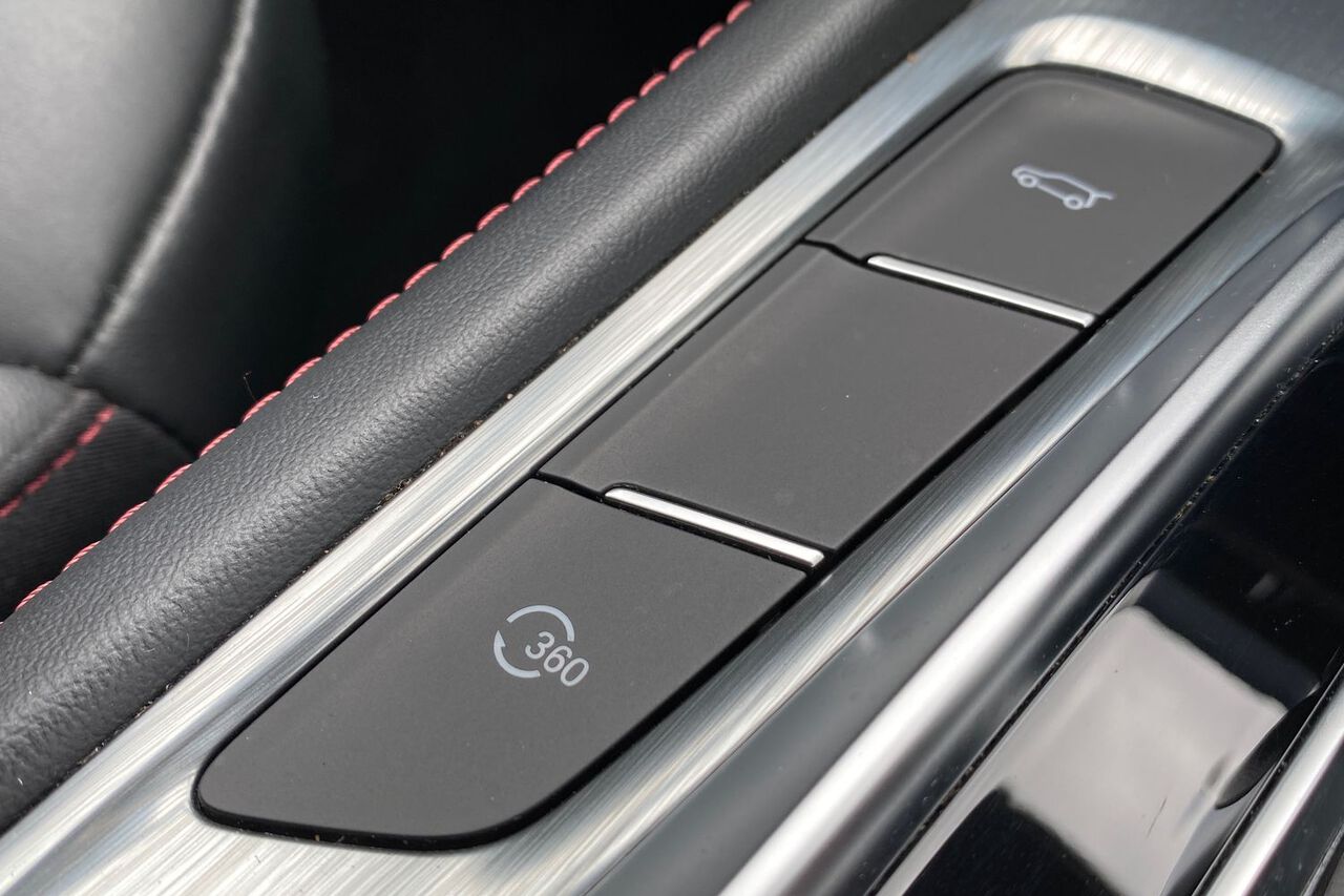 MG MOTOR UK HS, , hi-res
