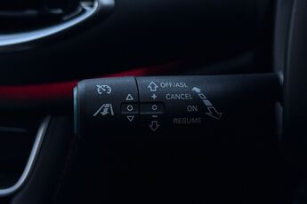 MG MOTOR UK HS, , hi-res