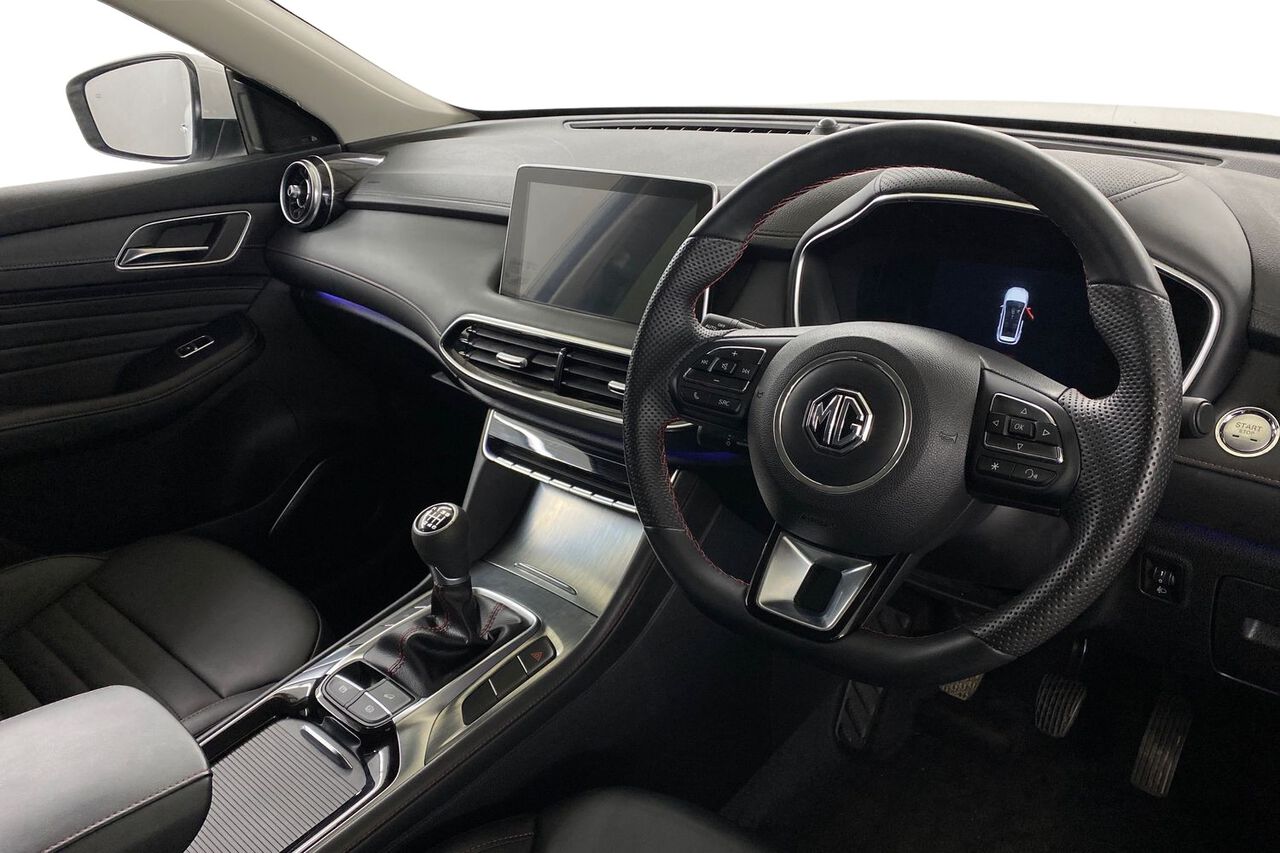 MG MOTOR UK HS, , hi-res
