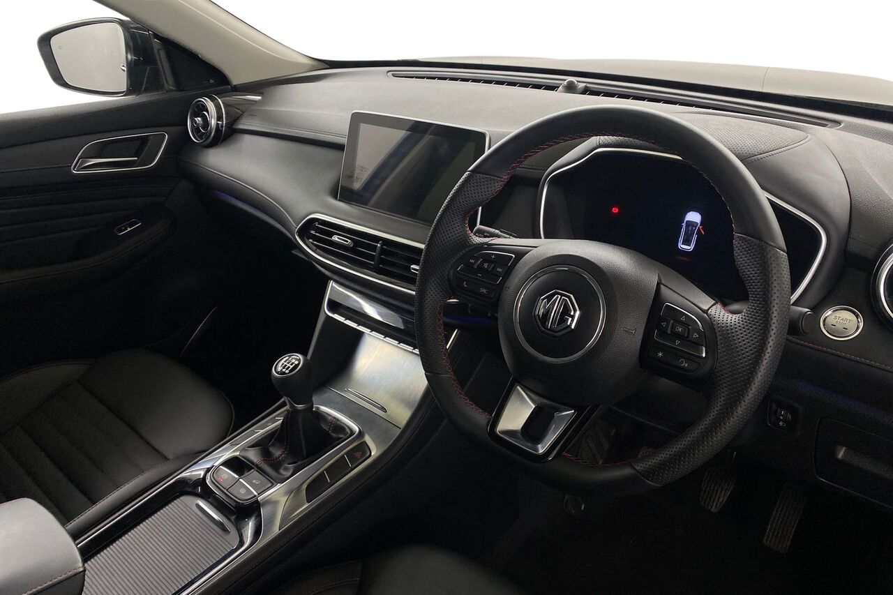 MG MOTOR UK HS, , hi-res